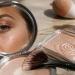 Comment appliquer highlighter : 3 textures, éclat naturel sur pommettes
